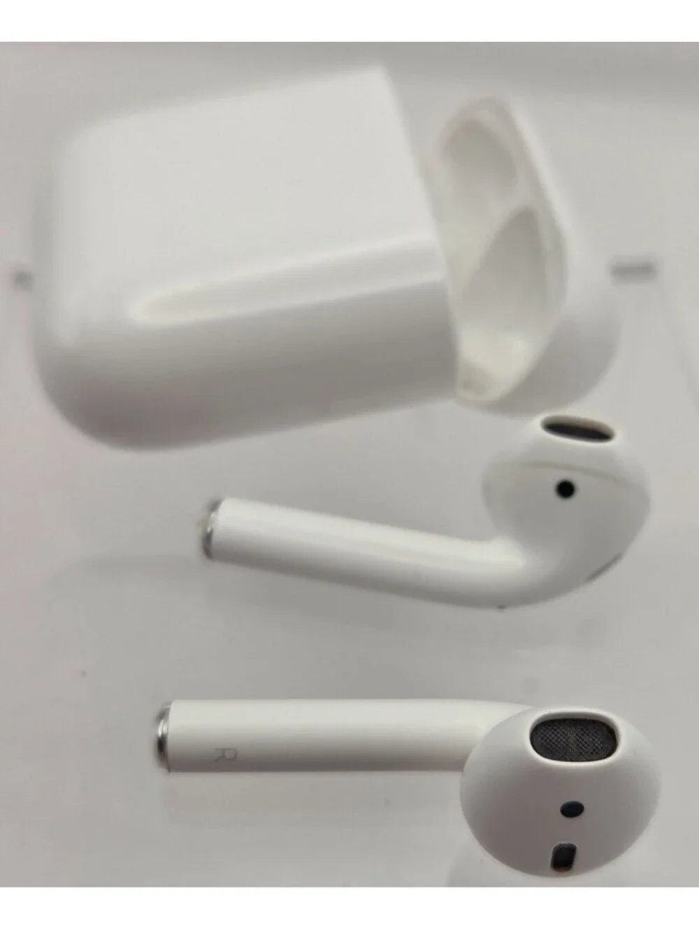 Apple AirPods 2nd Generation A2032/A2031 with Wired Charging Case A1602